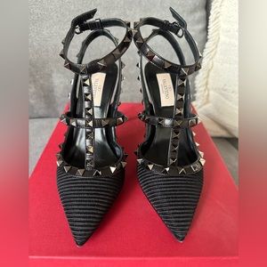 Valentino Garavani Rockstud Ankle Strap Pump